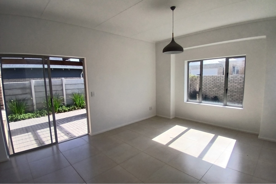 3 Bedroom Property for Sale in Mooikloof Country Estate Western Cape